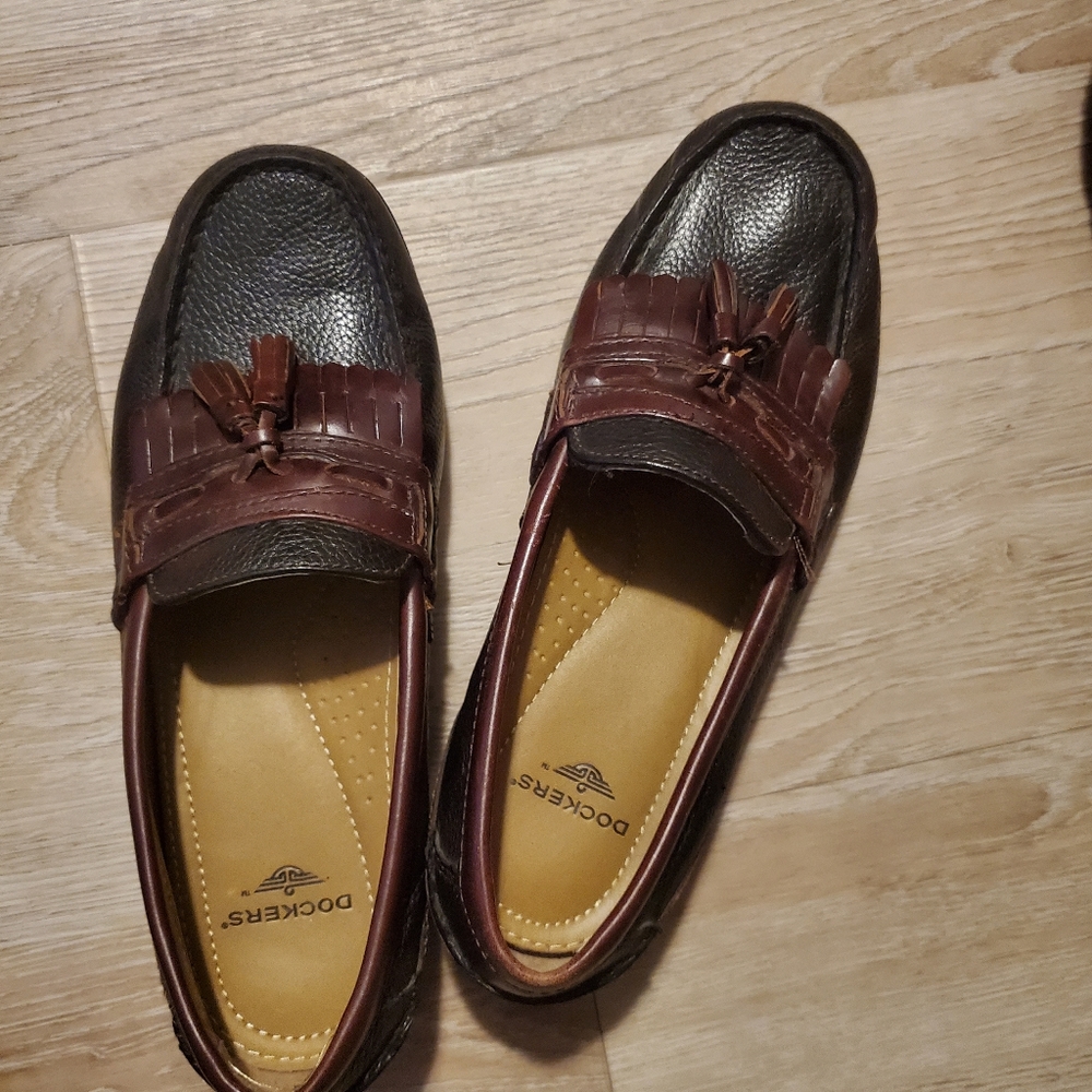 Dockers loafer sz 10.5, excellent condition